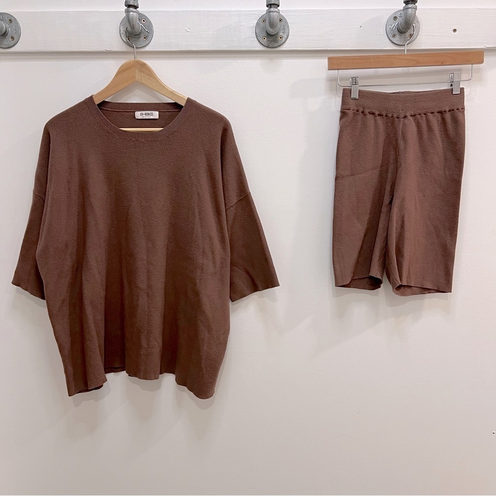 4th + Reckless coordinates set top and bottom in soft brown